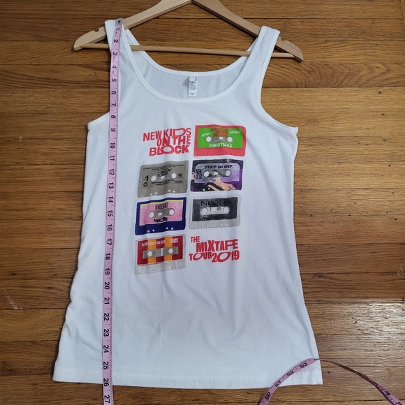 New Kids on the Block NKOTB Mix Tape Tour 2019 Merchandise Cassette Tank Size XL - Picture 7 of 7